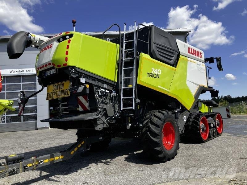 CLAAS TRION 740 TT MIT V 770 Θεριζοαλωνιστικές μηχανές