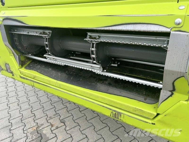 CLAAS TRION 750 Kombajni
