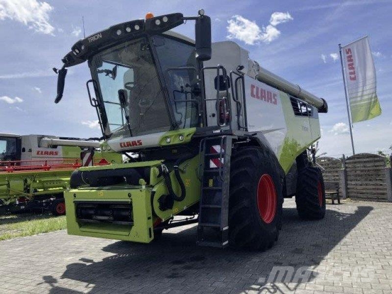 CLAAS TRION 750 Cosechadoras combinadas