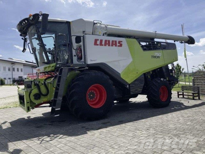 CLAAS TRION 750 Cosechadoras combinadas