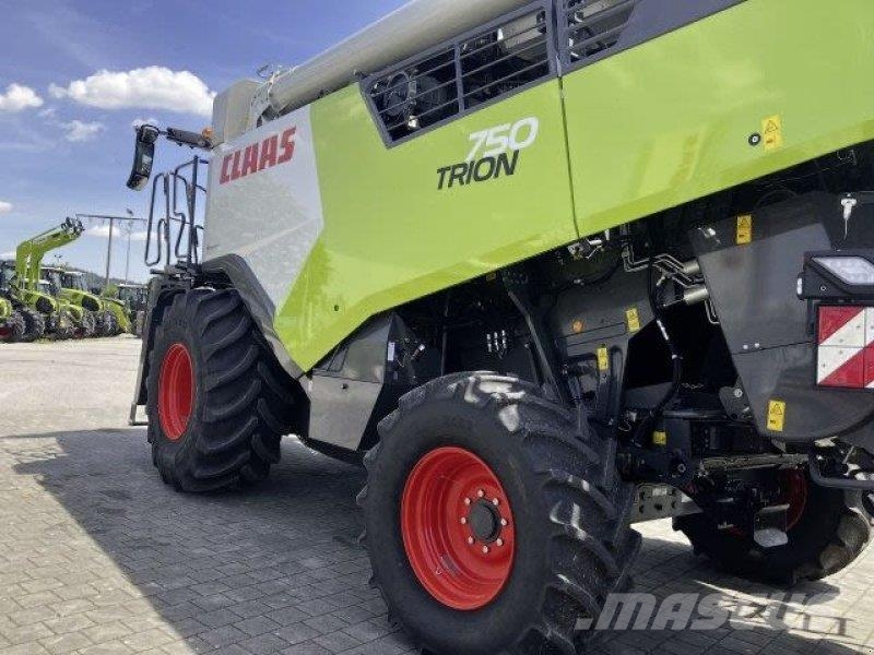 CLAAS TRION 750 Cosechadoras combinadas