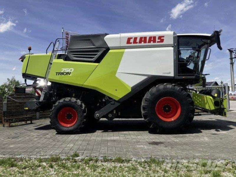 CLAAS TRION 750 Cosechadoras combinadas