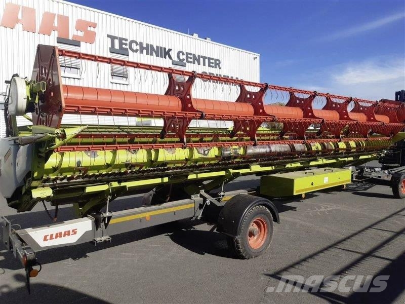 CLAAS TRION 750 Kombajni