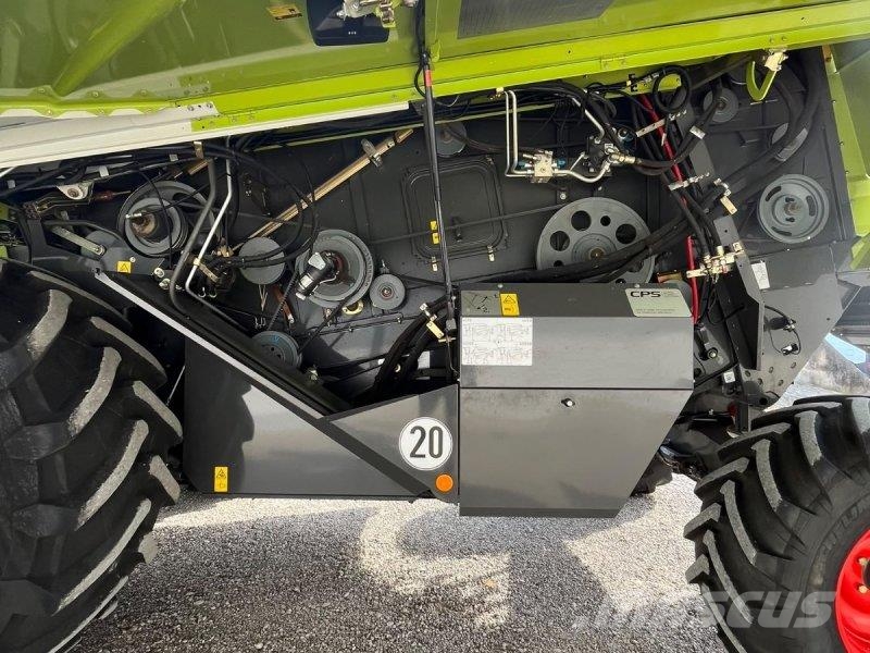 CLAAS Tucano 320 Kombajni