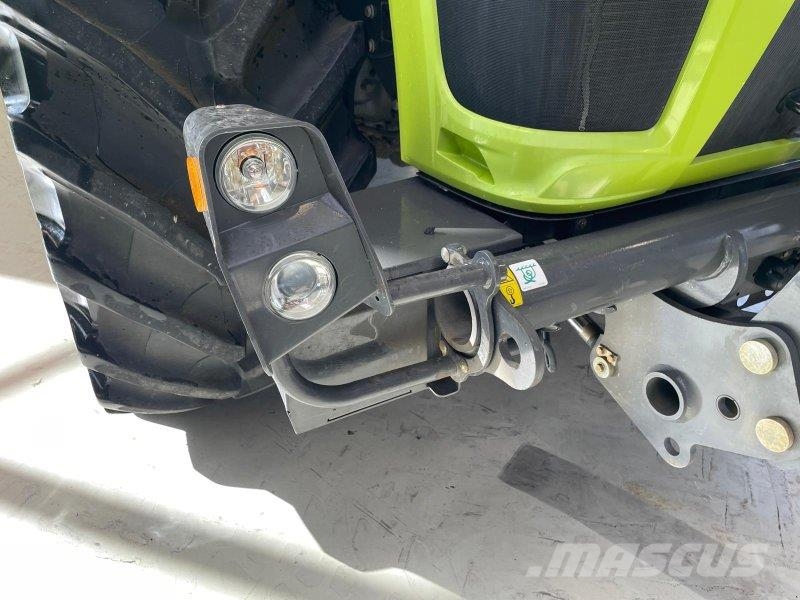 CLAAS XERION 5000 TRAC VC Трактори