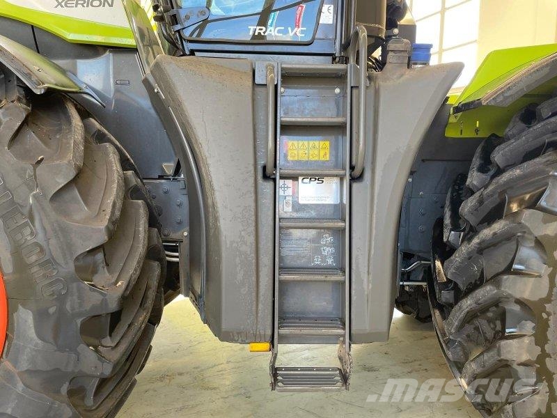 CLAAS XERION 5000 TRAC VC Трактори