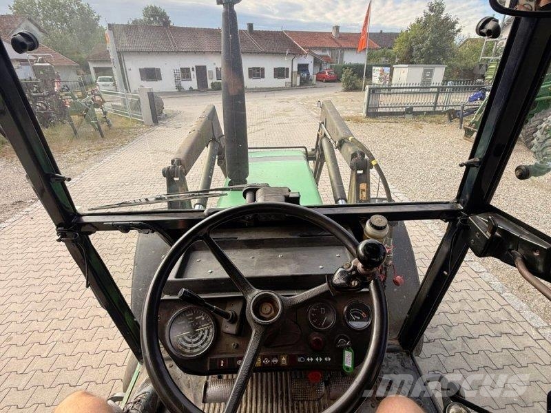 Deutz DX 3.70 Traktorit