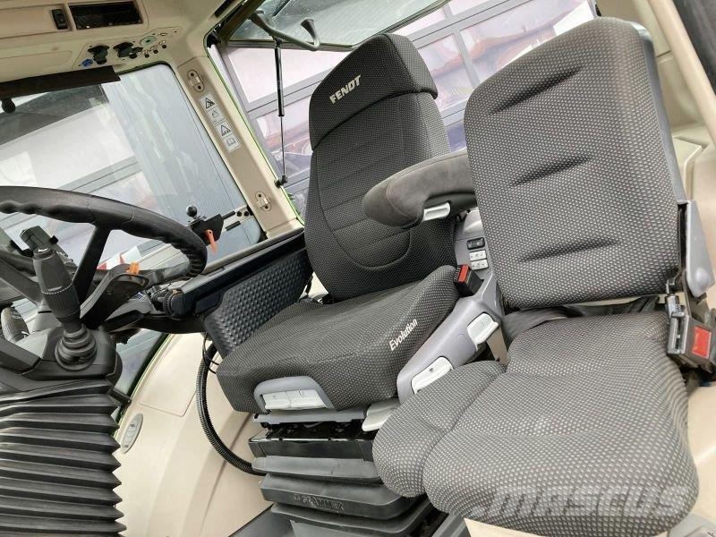Fendt 1046 VARIO GEN3 PROFI PLUS الجرارات