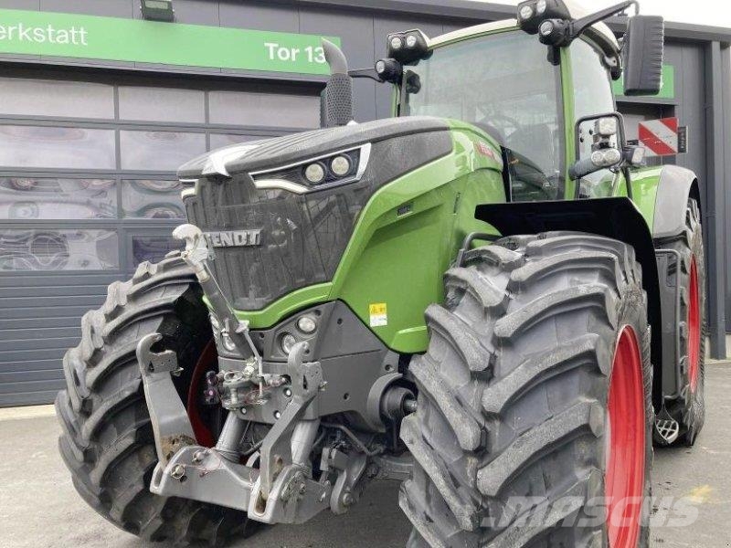 Fendt 1046 VARIO GEN3 PROFI PLUS الجرارات