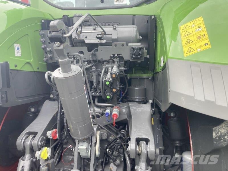 Fendt 1046 VARIO GEN3 PROFI PLUS Traktorit
