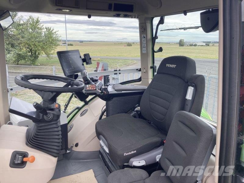 Fendt 1046 VARIO GEN3 PROFI PLUS Traktorit