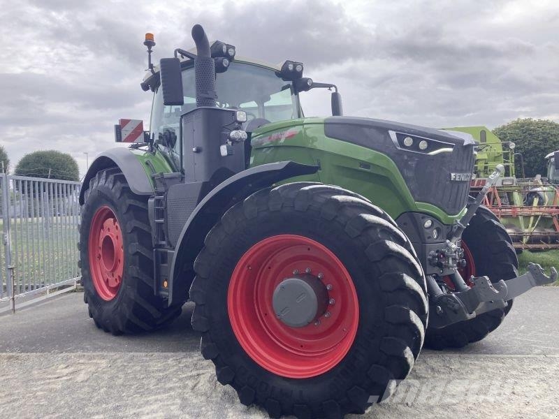 Fendt 1046 VARIO GEN3 PROFI PLUS Traktorit