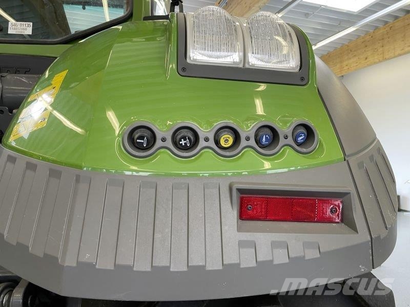 Fendt 1046 VARIO GEN3 PROFI PLUS Traktorit