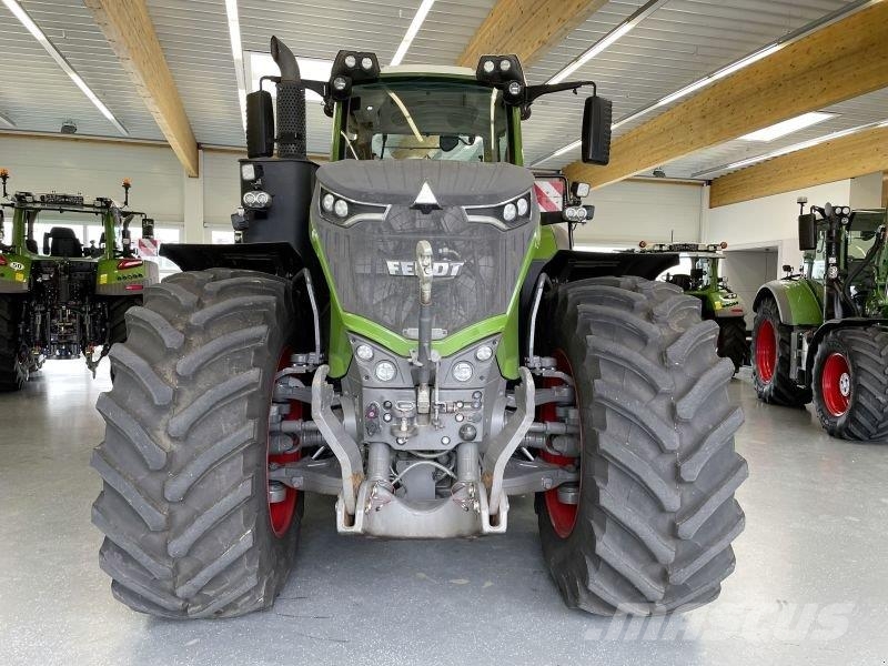 Fendt 1046 VARIO GEN3 PROFI PLUS Traktorit