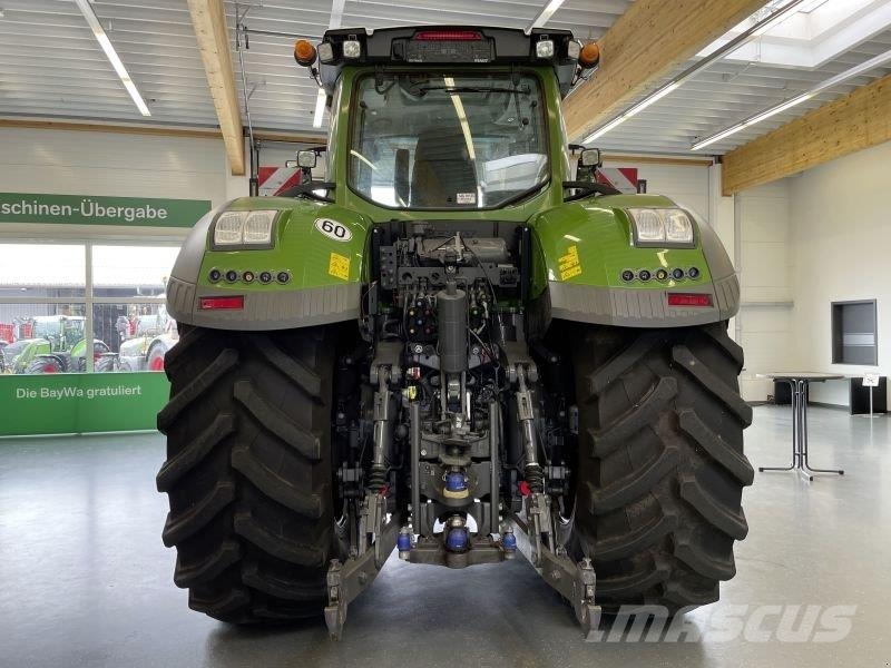 Fendt 1046 VARIO GEN3 PROFI PLUS Traktorit
