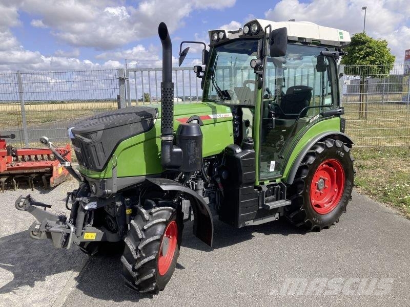 Fendt 209 VARIO GEN3 Tratores Agrícolas usados