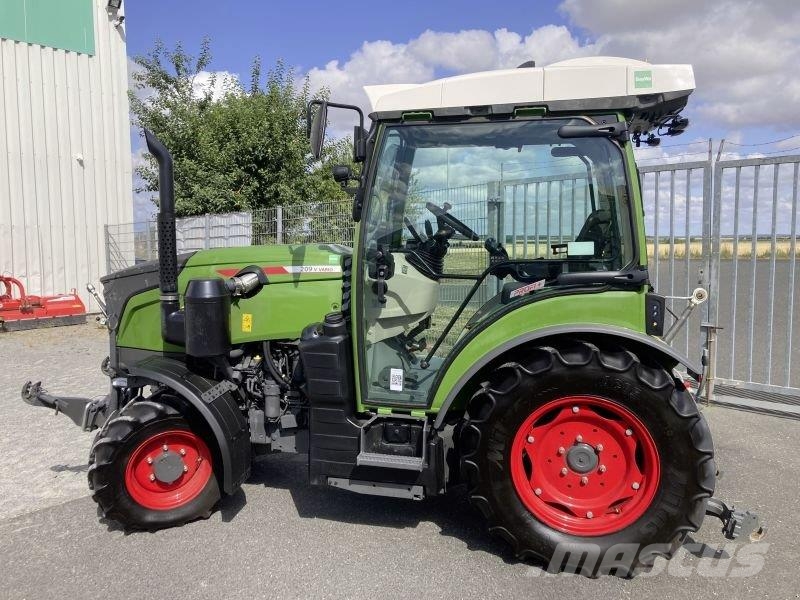 Fendt 209 VARIO GEN3 Tratores Agrícolas usados