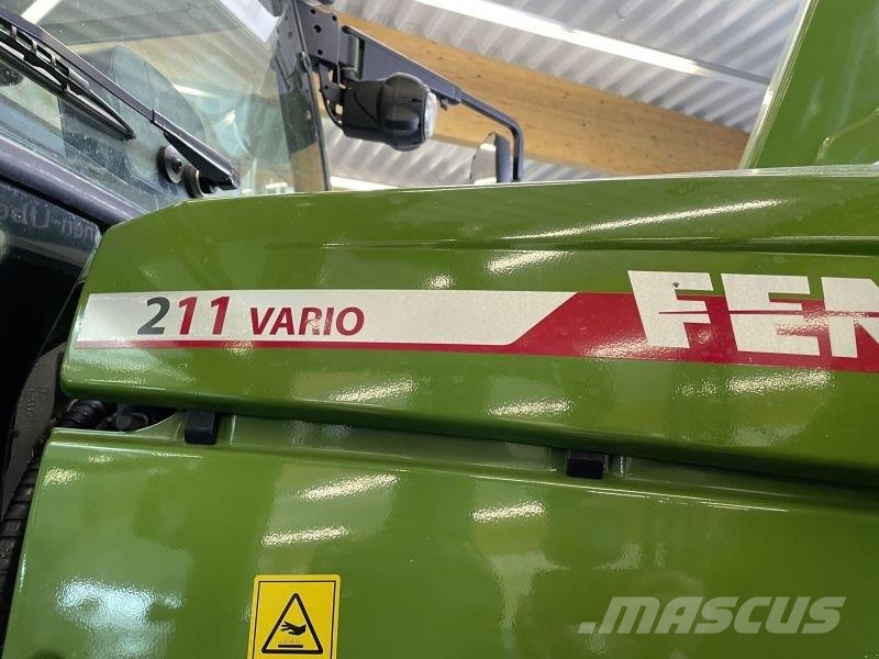 Fendt 211 S VARIO POWER GEN3 Trattori