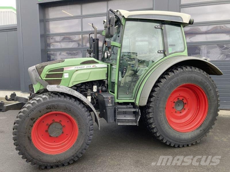 Fendt 211 VARIO Trattori compatti