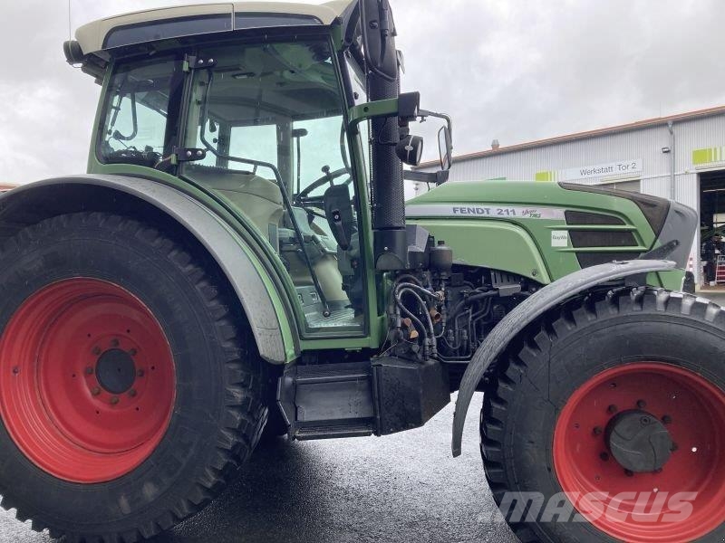 Fendt 211 VARIO Trattori compatti