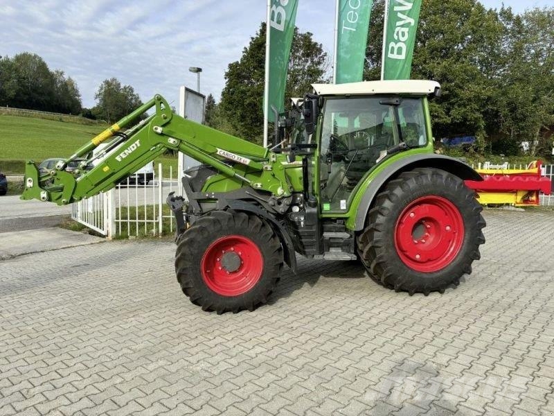 Fendt 211 VARIO GEN3 PROFI Tractoren