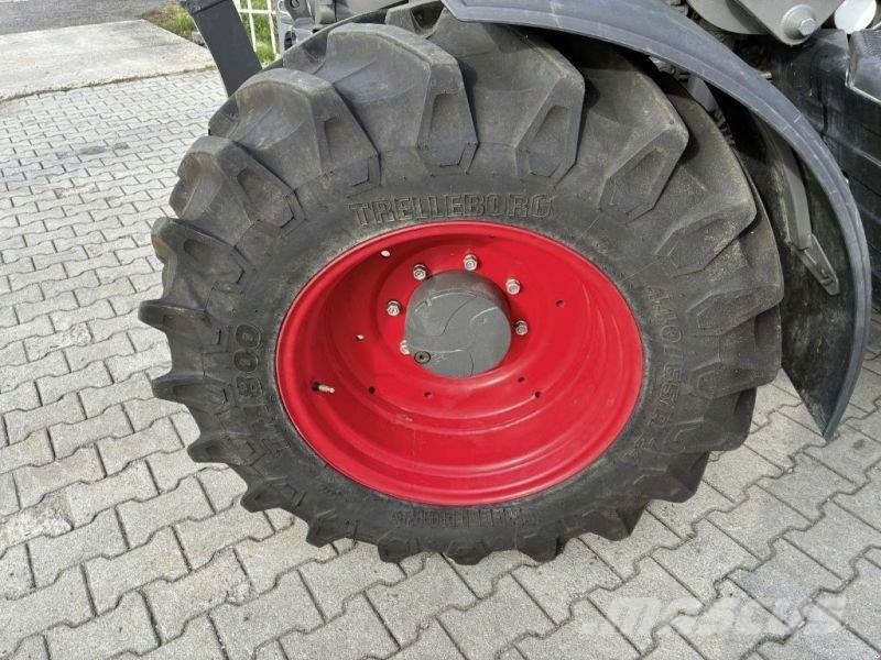 Fendt 211 VARIO GEN3 PROFI Tractoren
