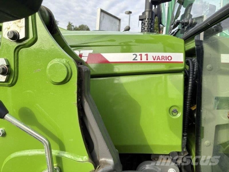 Fendt 211 VARIO GEN3 PROFI Tractoren