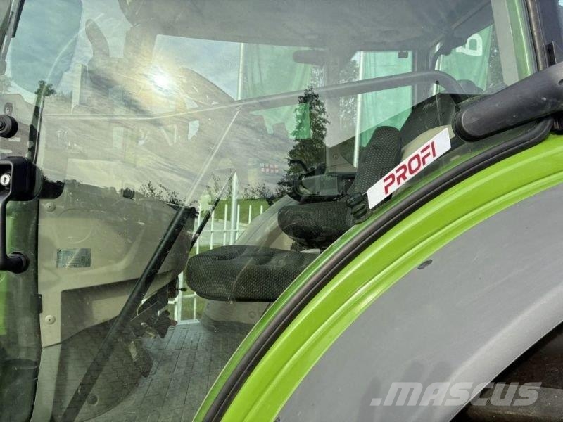Fendt 211 VARIO GEN3 PROFI Tractoren