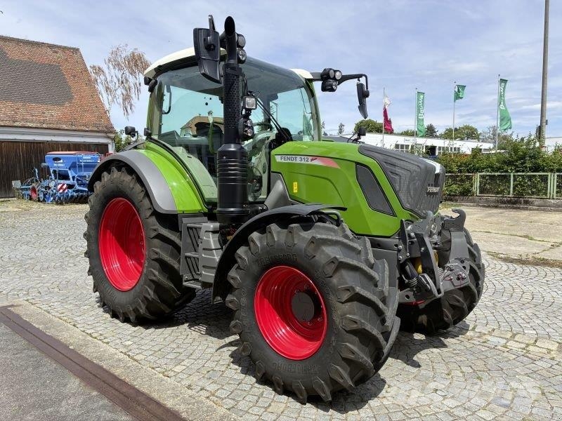 Fendt 312 VARIO S4 POWER Tracteur