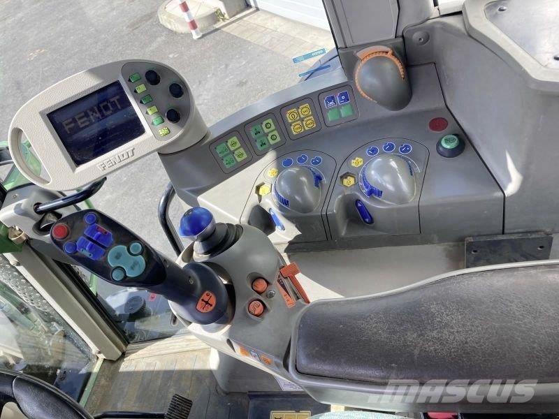 Fendt 415 VARIO Трактори
