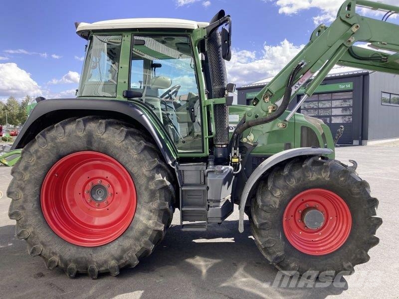 Fendt 415 VARIO Трактори