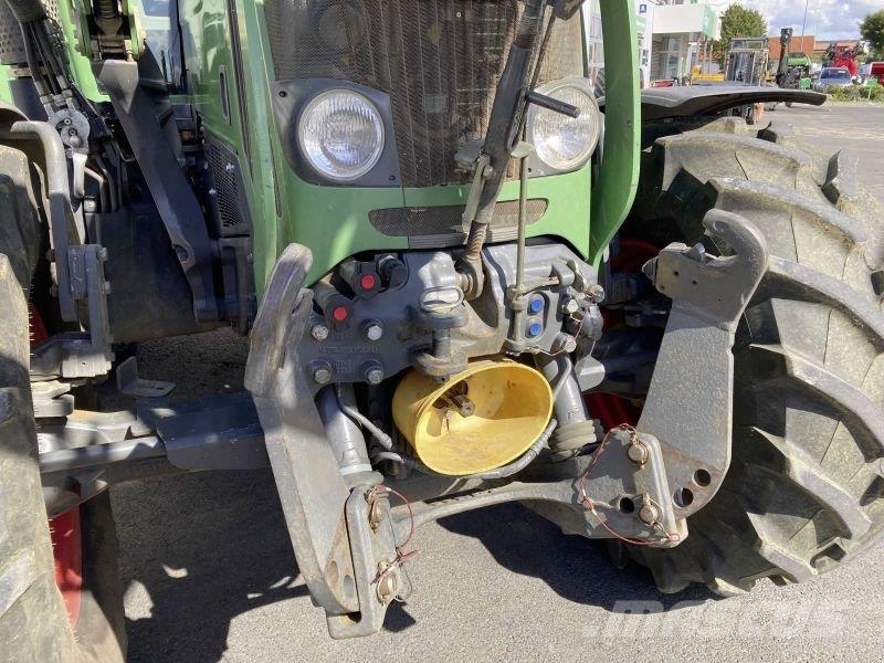 Fendt 415 VARIO Трактори
