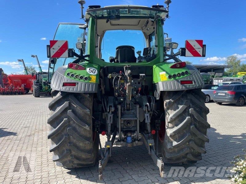 Fendt 512 Vario PowerPlus Tractors
