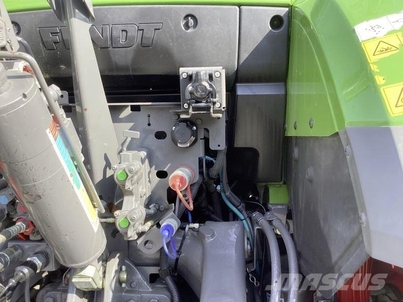 Fendt 512 VARIO S4 PROFI PLUS Tractoren