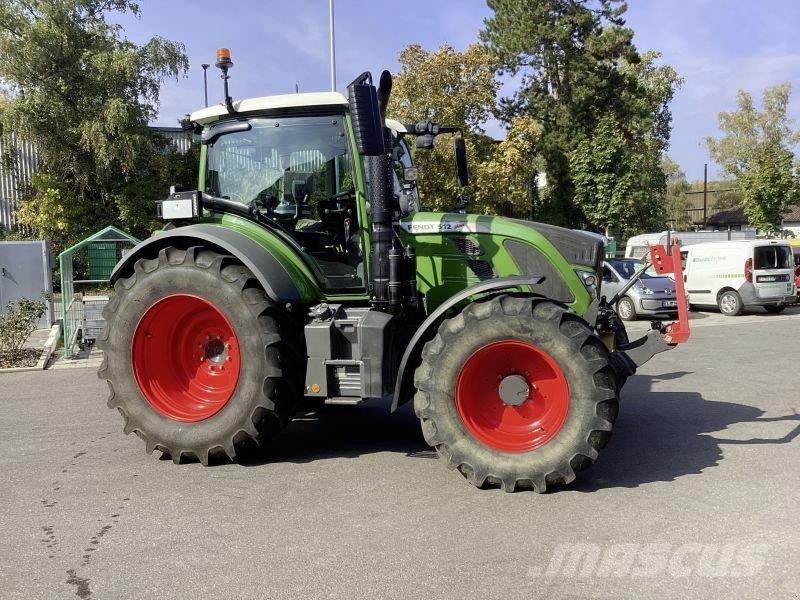 Fendt 512 VARIO S4 PROFI PLUS Tractoren
