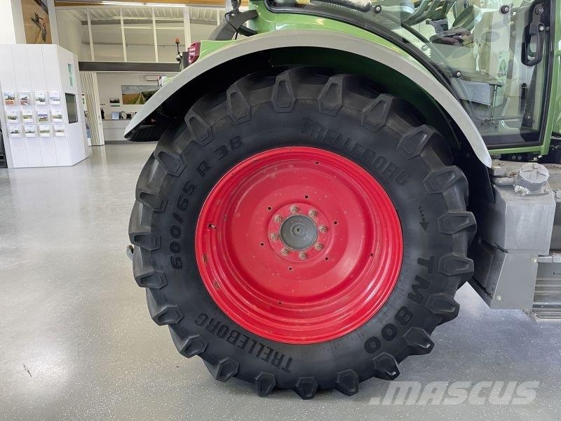 Fendt 513 VARIO SCR POWER Tratores Agrícolas usados