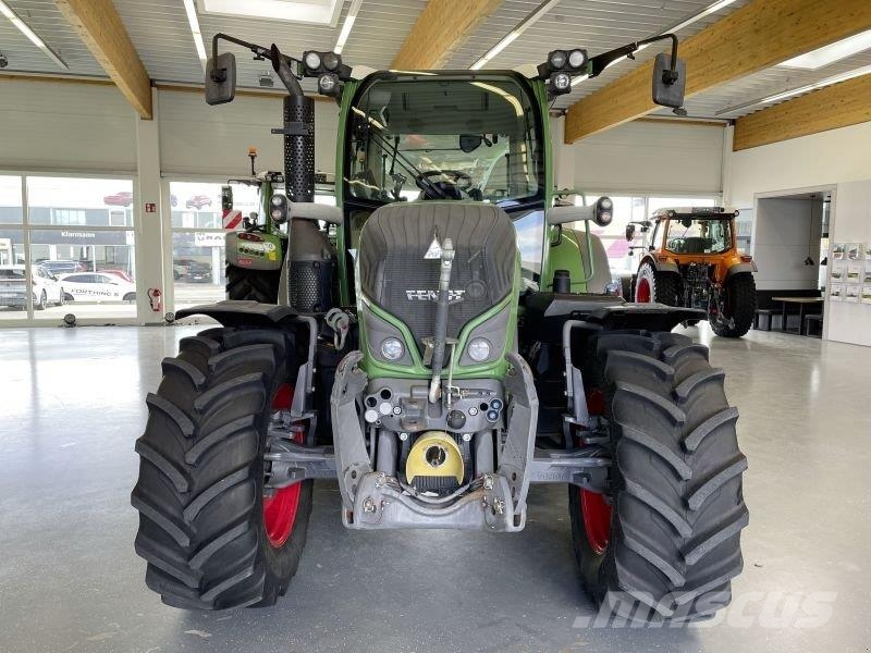 Fendt 513 VARIO SCR POWER Tratores Agrícolas usados