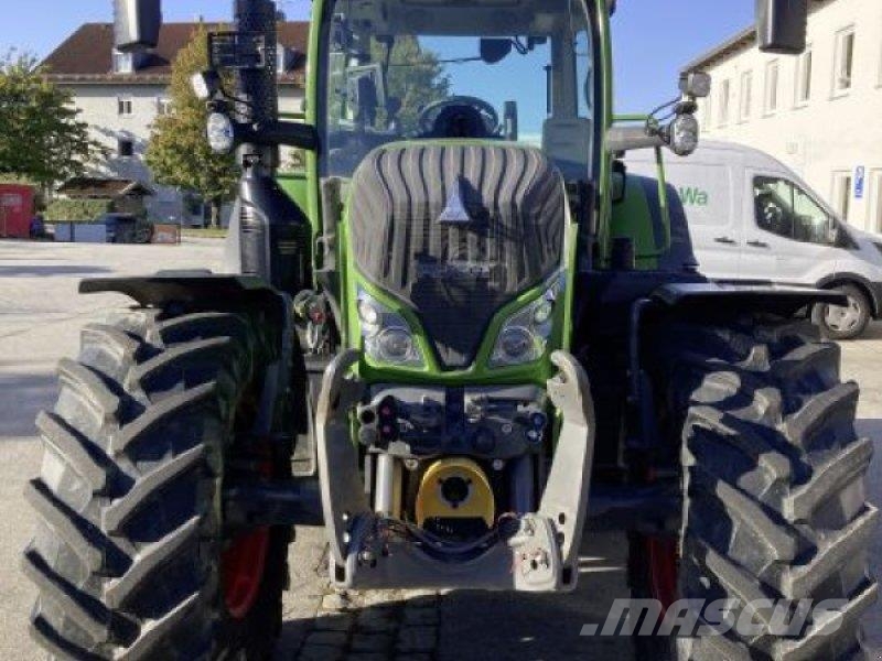 Fendt 516 VARIO GEN3 PROFI PLUS トラクター