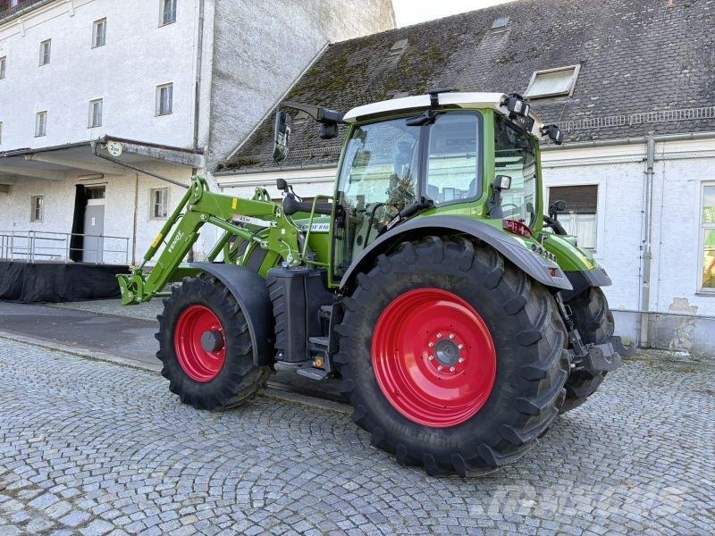 Fendt 516 VARIO S4 PROFI Трактори