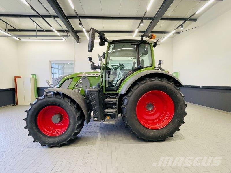 Fendt 516 VARIO S4 PROFI PLUS Tractores