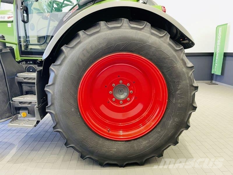 Fendt 516 VARIO S4 PROFI PLUS Tractores
