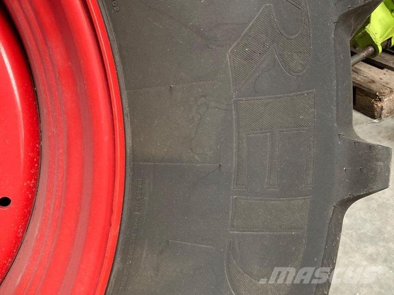 Fendt 600/70 R30 + 710/70 R42 Padangos, ratai ir ratlankiai