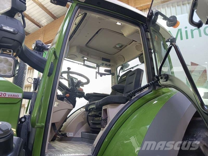 Fendt 620 VARIO PROFI+ S2 Tracteur