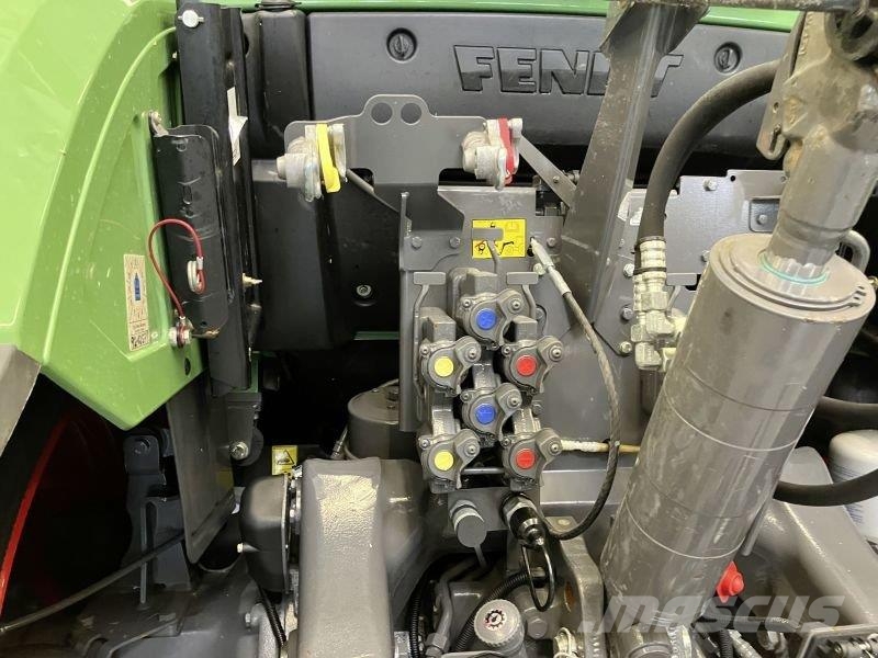 Fendt 716 VARIO S4 PROFI Traktorit