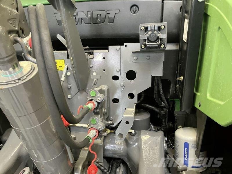Fendt 716 VARIO S4 PROFI Traktorit