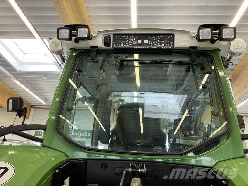 Fendt 716 VARIO S4 PROFI Traktorit