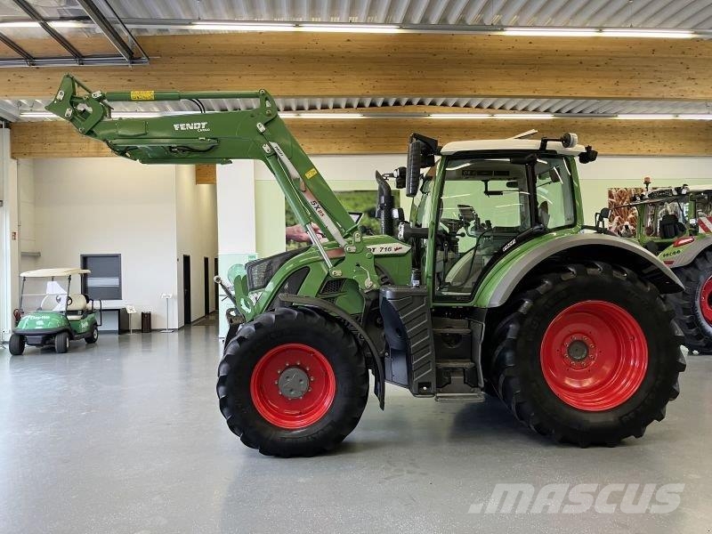Fendt 716 VARIO S4 PROFI Traktorit