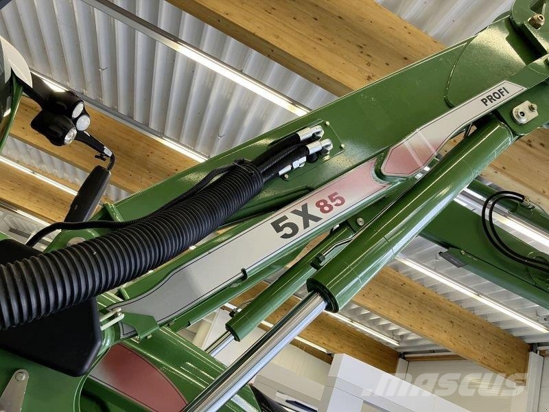 Fendt 716 VARIO S4 PROFI Traktorit