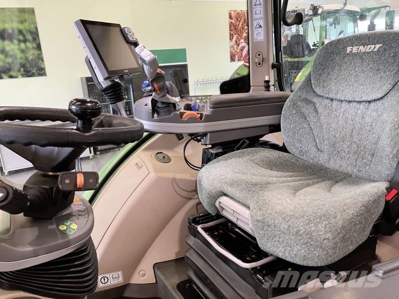 Fendt 716 VARIO S4 PROFI Traktorit