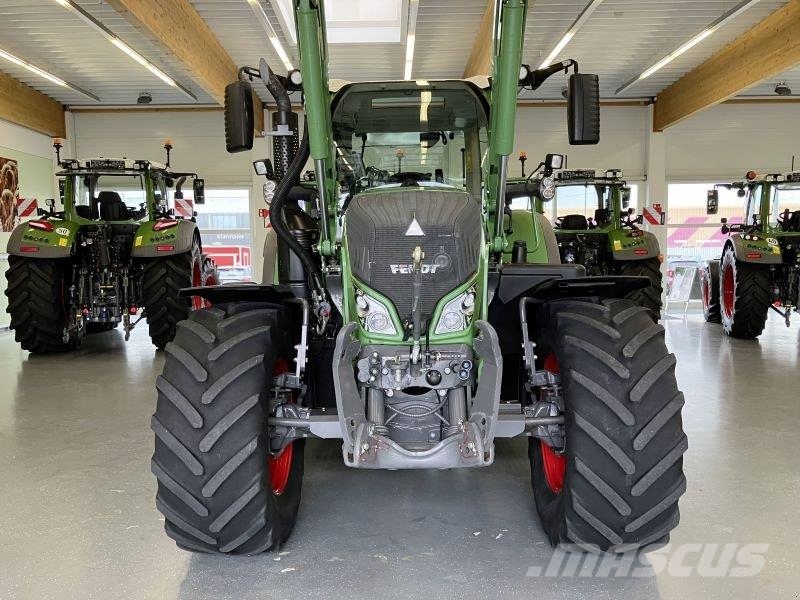Fendt 716 VARIO S4 PROFI Traktorit